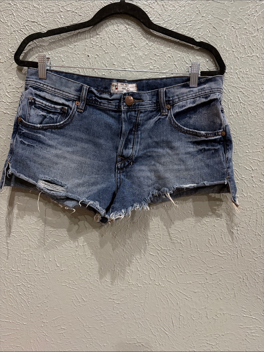 Free people Women's Distressed Denim Shorts in Blue